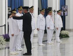 Bey Machmudin Resmi Lantik 6 Pj Bupati dan Wali Kota di Jabar, Ini Nama-namanya
