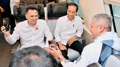 Jokowi Ajak Artis Top Jajal Kereta Cepat Jakarta-Bandung, Ada Raffi Ahmad hingga Yuni Shara