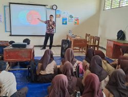 IAIS Bogor Gandeng Diskominfo Kabupaten Bogor Sosialisasikan Literasi Digital di SMP PGRI Tenjolaya
