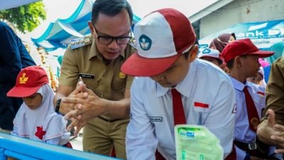 Peringati Hari Cuci Tangan Sedunia, Bima Arya: Bangun Kebiasaan Hidup Sehat