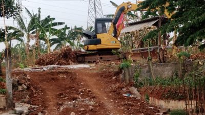 Kontraktor Pembangunan Pasar Gunung Putri Diduga Gunakan Lahan Warga Tanpa Izin, Acang: Saya Serahkan Kepada Kuasa Hukum