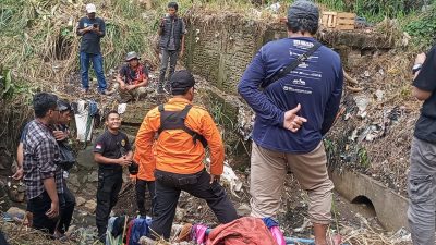 Petugas Jasa Marga yang Hanyut Terbawa Arus Sungai Cibalok Kota Bogor, Belum Juga Ditemukan