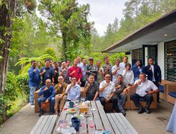 Bupati Iwan Setiawan Coffee Morning Bersama Pemred Media Massa