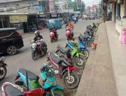 Belum Ditertibkan, Angga Dita Duga Dishub Kabupaten Bogor Sepelekan Soal Parkiran di Bahu Jalan Pasar Wanaherang