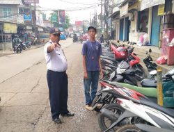 UPT Dishub Bakal Panggil Pengelola Pasar Niaga Wanaherang Soal Parkiran Pakai Bahu Jalan