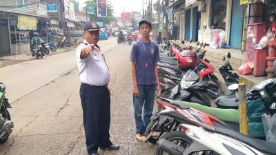 UPT Dishub Bakal Panggil Pengelola Pasar Niaga Wanaherang Soal Parkiran Pakai Bahu Jalan
