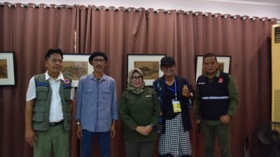 Batal Lelang Kemanusiaan, Pameran Sketsa Hope For Gaza Tetap Menarik Pengunjung Pameran IVD 2023 di Bogor