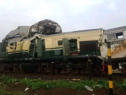 Tabrakan Kereta KA Turangga Vs KA Bandung Raya, Update Sementara 28 Korban Luka 1 Pramugara Tewas