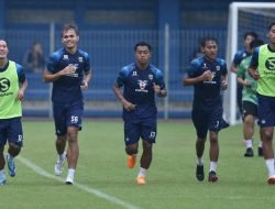 Kondisi Fisik Pemain Persib Bandung Tetap Terjaga