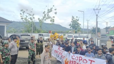 Ratusan Warga Geruduk Kantor UPT Jajem, Minta Kejelasan Proyek Jalan Cigudeg-Kiarasari