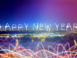 Inilah Hukum Merayakan Tahun Baru dan Mengucapkan Happy New Year Menurut Perspektif Kajian Islam