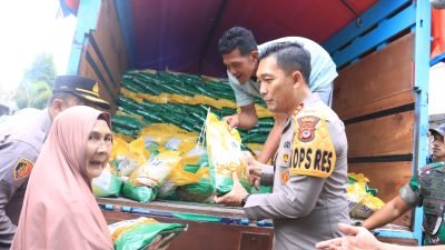 Kapolres Bogor Bersama Instrumen Pemerintah Gelar Pasar Murah di Pasar Cigombong