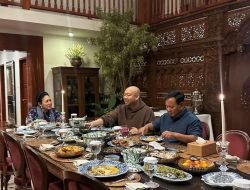 Prabowo Bagikan Momen Makan Malam Bersama Titiek Soeharto dan Didit, Netizen: Bapak dan Ibu Negaraku