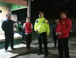 Polsek Kemang Patroli Malam Sekaligus Sambangi Warga di Pos Ronda, Ini Pesan Kapolsek