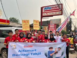 Jadi Agenda Rutin tiap Ramadhan, Alfamart Kembali Hadir Bagikan Takjil Gratis