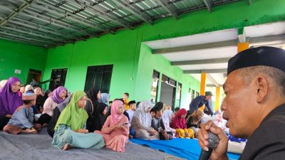 Karyawan AQUA Caringin Santuni Ratusan Anak Yatim di Bulan Ramadhan