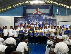 Dechan Apresiasi PAC dan Ranting Pendulang Suara Terbanyak Coblos Nama