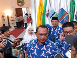 Dirayu Demokrat, Bey Machmudin Tetap “Ogah” Maju di Pilgub Jabar