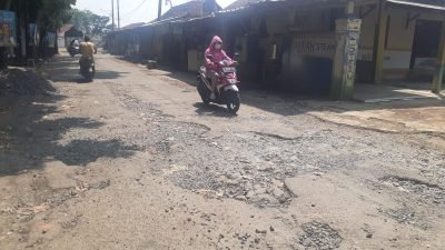 Lapor Pak Kadis PUPR, Jalan penghubung antar kecamatan di Kemang Rusak