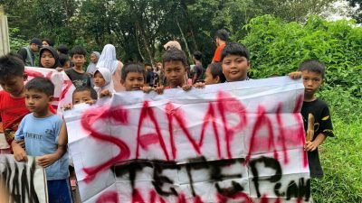 Moment Hari Lahir Pancasila, Ratusan Warga Rumpin Bogor Unjuk Rasa Tolak Wilayahnya jadi TPST