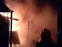 Toko Ban di Kemang Bogor Terbakar, Api Diduga Berasal dari Pembakaran Sampah