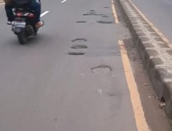 Hati-hati!! Jalan Raya Parung Banyak Berlubang Siap Makan Korban, Ini Titiknya