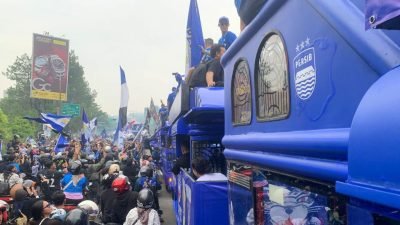 Rayakan Juara Liga, Kota Bandung Membiru Sambut Kedatangan Pangeran Biru