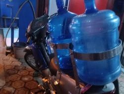 Musim Kemarau, Warga Semplak Barat Kemang Beli Air Galon untuk Kebutuhan Sehari-hari