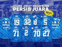 Fantastis Lelang Jersey Match Worn Persib Bandung Mampu Kumpulkan 186 juta Lebih