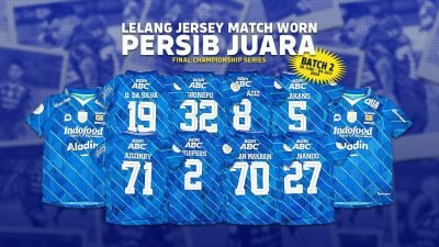 Fantastis Lelang Jersey Match Worn Persib Bandung Mampu Kumpulkan 186 juta Lebih