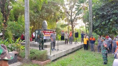 Forkopimcam dan Pramuka Cibinong Bersatu Bersihkan Monumen Tugu Perjuangan dalam Rangka HUT RI ke-79
