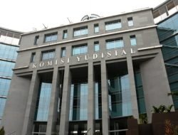 KY Pecat Tiga Hakim PN Surabaya yang Jatuhkan Vonis Bebas Ronald Tannur