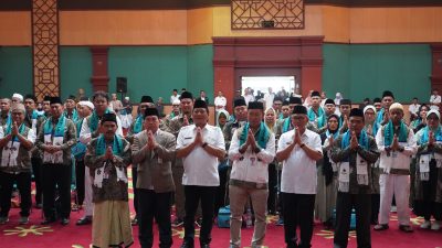 Pemkab Bogor Berangkatkan 60 Jamaah Umroh Pemenang Tegar Beriman Award 2024