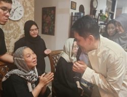 Kun Wardana Abyoto Sampaikan Bela Sungkawa di Rumah Duka Faisal Basri