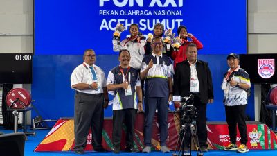 Atlet Angkat Berat Kabupaten Bogor Raih Medali Emas PON 2024