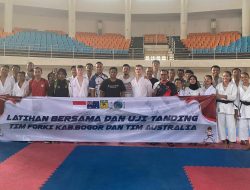 Karateka Kabupaten Bogor Lakukan Uji Tanding Lawan Atlet Australia