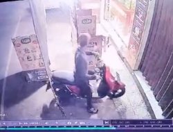 Aksi Pencurian Motor Milik Karyawan Penjual Es di Cikeas Terekam CCTV: Cuma Berselang Satu Menit