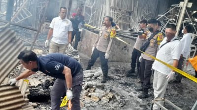 Polsek Gunungsindur Cek TKP Kebakaran Gudang Furniture yang Tewaskan Satu Karyawannya, Kerugian Ditaksir Rp 1,5 Miliar