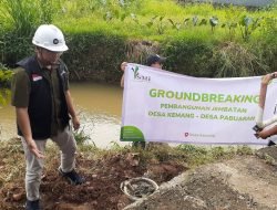 IZI Bangun Jembatan Penghubung Dua Desa di Desa Kemang Bogor