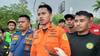 Sempat Hanyut di Kali Ciluar, Tim SAR Temukan Bocah 3 Tahun di Kali Jakarta Barat dengan Kondisi Tewas