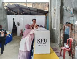 Paslon Rudy Susmanto dan Jaro Ade Sapu Bersih Semua TPS di Kelurahan Harapan Jaya