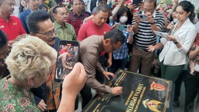 Lorena Sports Hub Resmi Dibuka di Bogor, Wamendagri Bima Arya Langsung Tanding Lawan Dedie Rachim
