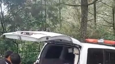 Mobil Bus Wisatawan Terguling di Puncak Bogor, 18 Orang Luka dan 1 Tewas