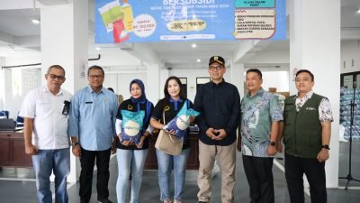 Pastikan Stabilitas Harga Jelang Nataru 2024, Sekda Ajat Tinjau Opadi di Caringin