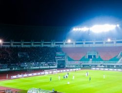 Penuh Drama, Persita Tangerang Pecundangi Persis Solo 2-0 di Stadion Pakansari