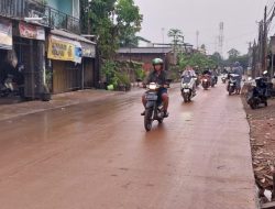 Geram Jalan Hasil Perjuangannya Dilintasi Truk Galian ODOL milik PT SGMP Hingga Bahayakan Pengendara, Achmad Fathoni Lapor ke ESDM