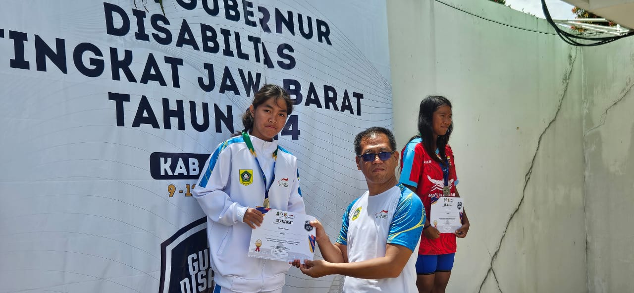 Nayla dan Rahma Sumbang Emas dari Cabor Renang