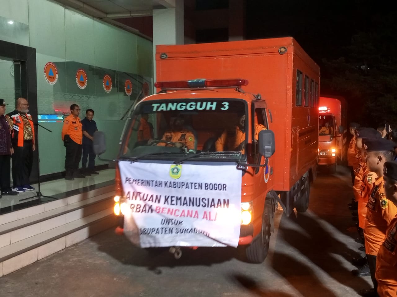 Peduli Kemanusiaan, Pemkab Bogor Salurkan Bantuan ke Korban Bencana Alam Sukabumi
