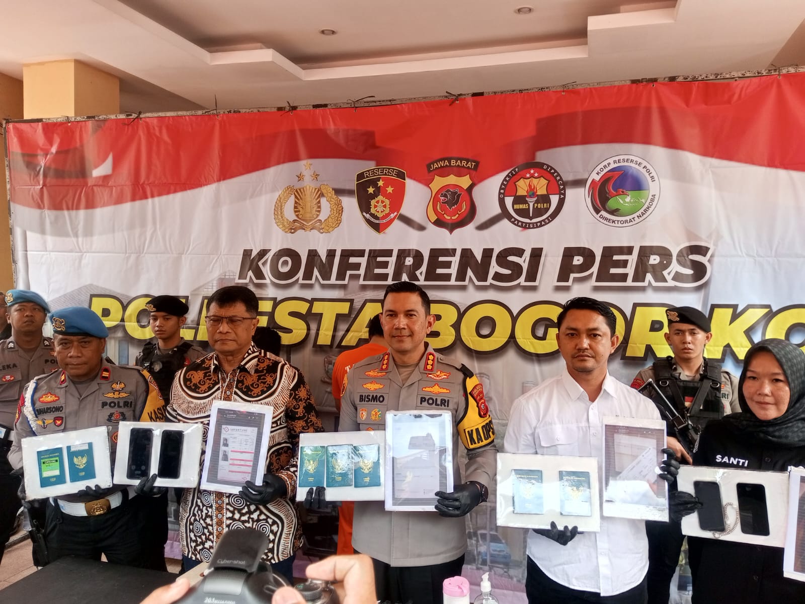 Hendak Kirim 8 Pekerja Migran Ilegal ke Timur Tengah, 2 Pelaku di Bogor Diringkus Polisi
