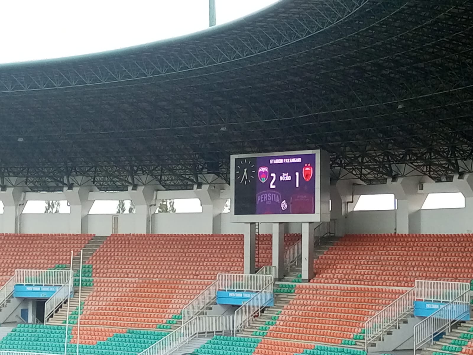 Dramatis, Persita Tangerang Bungkam PSM Makassar 2-1 dengan 10 Pemain